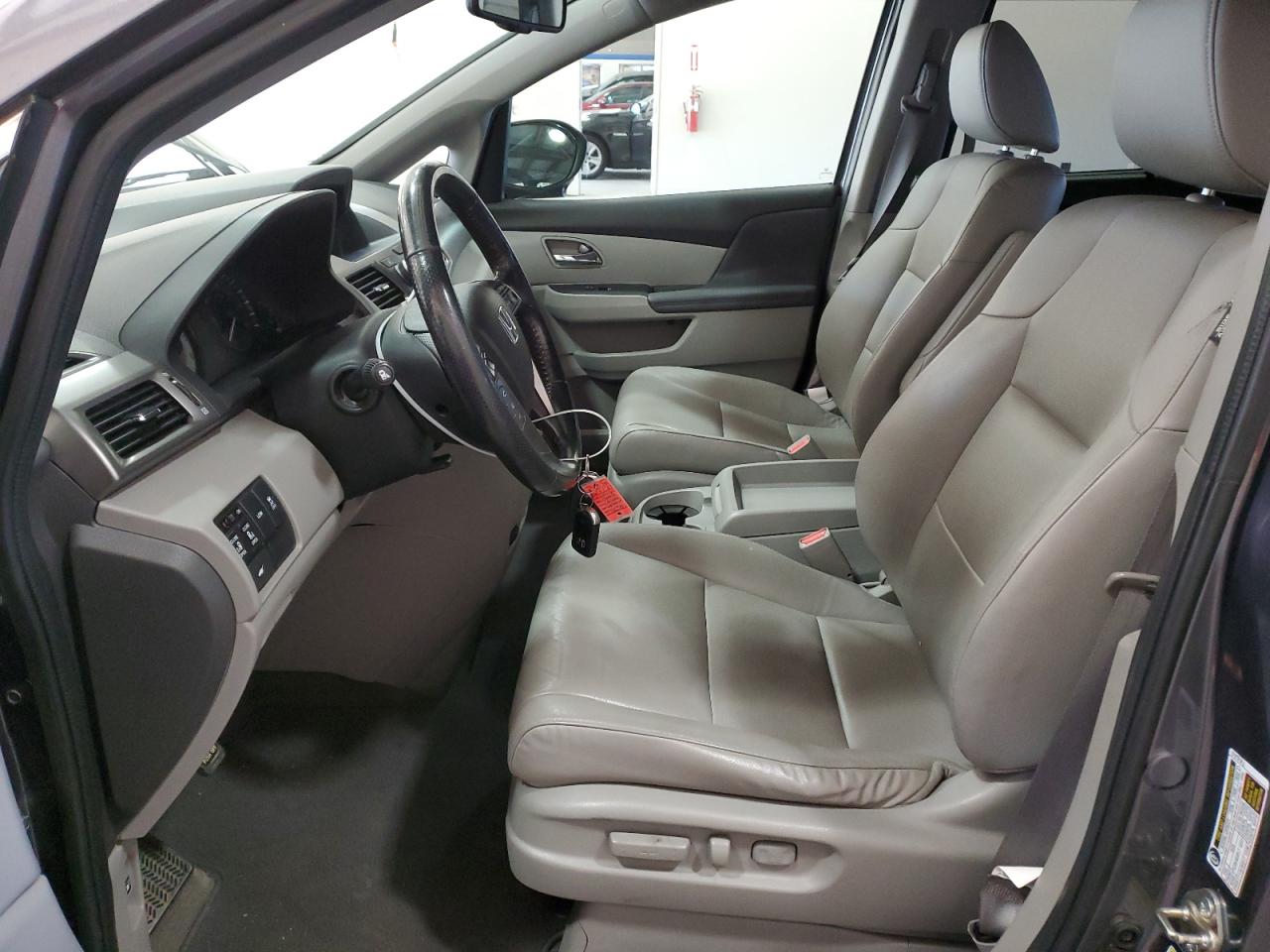 2016 Honda Odyssey - Image 7
