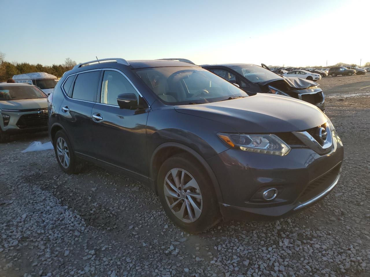 VIN 5N1AT2MT8FC755461 2015 NISSAN ROGUE no.4