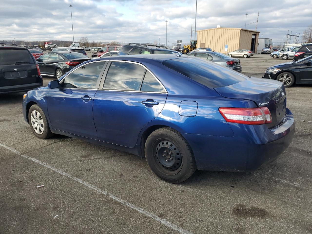 2011 Toyota Camry - Image 2