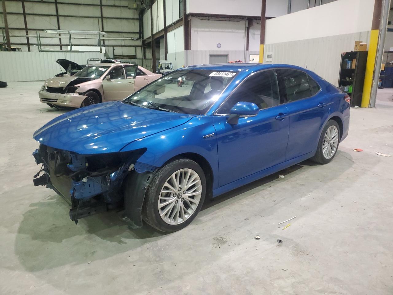 2020 Toyota Camry Xle продається в Lawrenceburg, KY - Front End