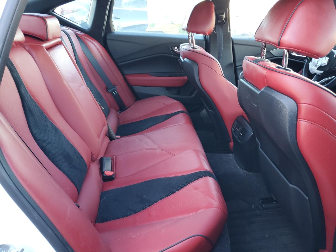 2022 Acura TLX - Image 10