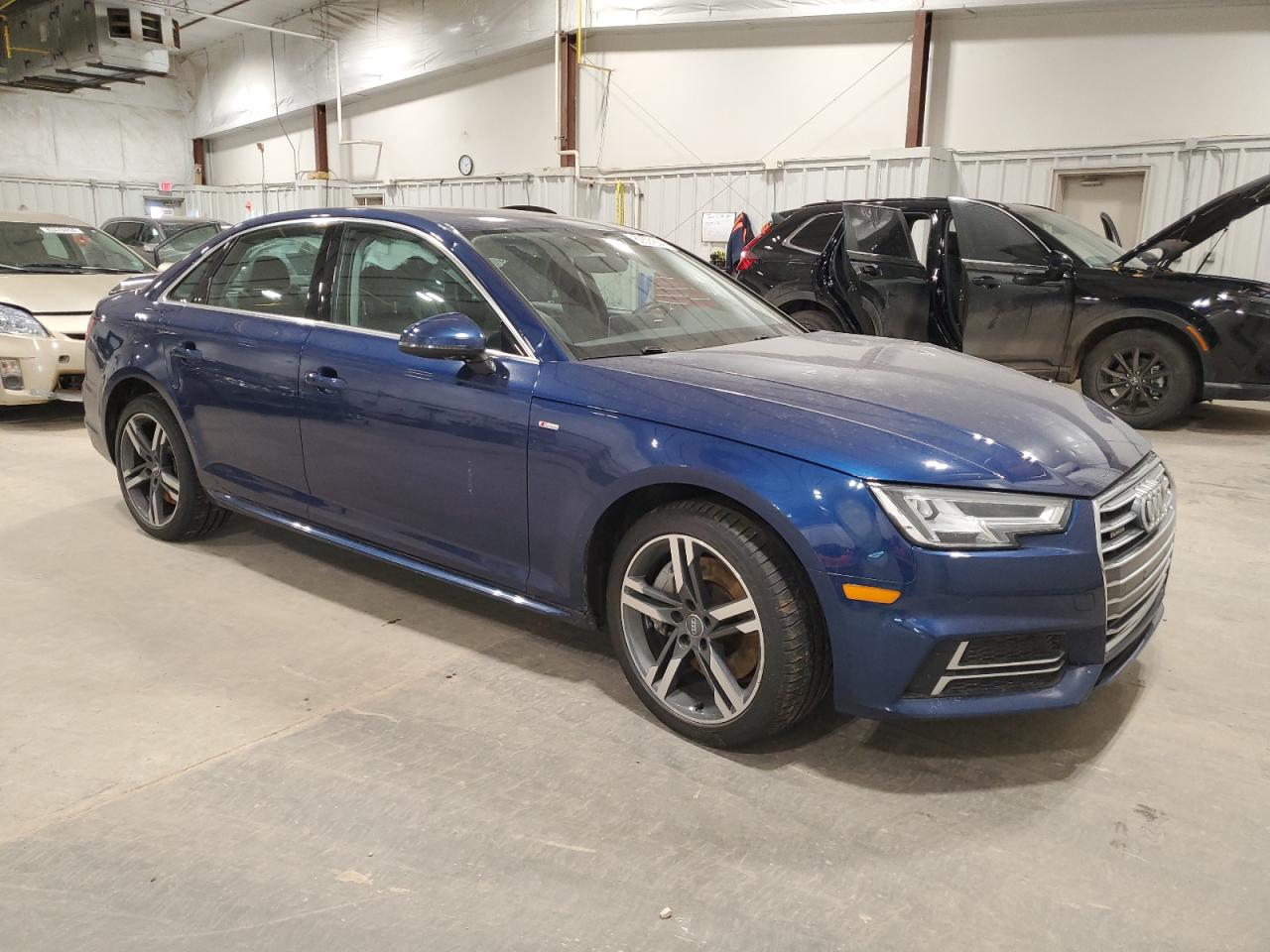 VIN WAUENAF4XJN003142 2018 AUDI A4 no.4