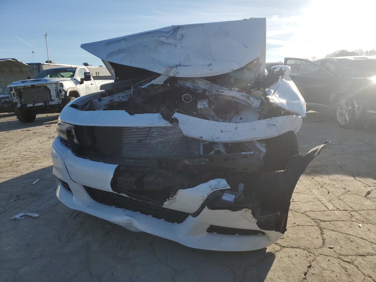 VIN 2C3CDXHG4HH528082 2017 DODGE CHARGER no.5