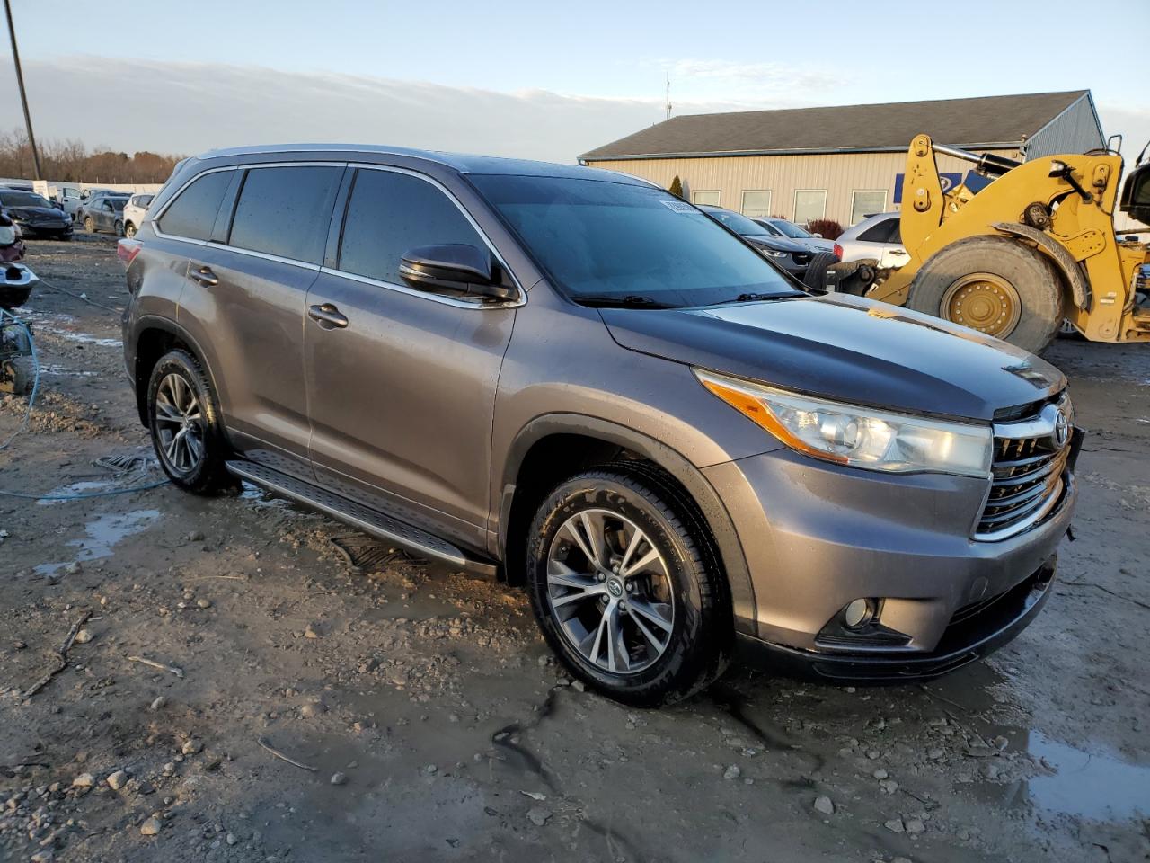 2016 Toyota Highlander - Image 4