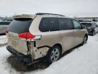 2013 Toyota Sienna Le იყიდება Bowmanville-ში, ON - Rear End