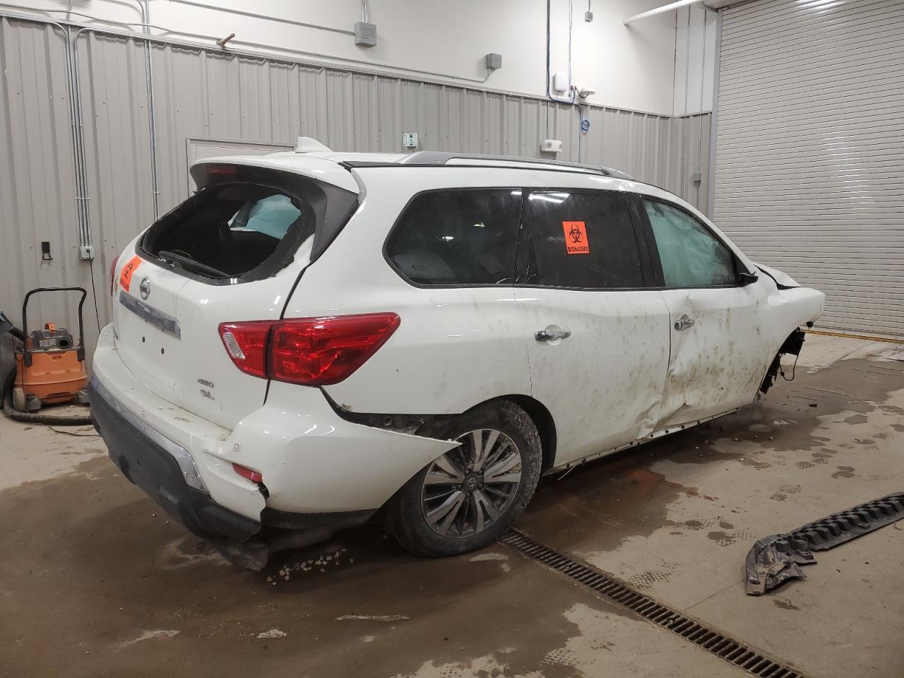 2019 Nissan Pathfinder - Image 3