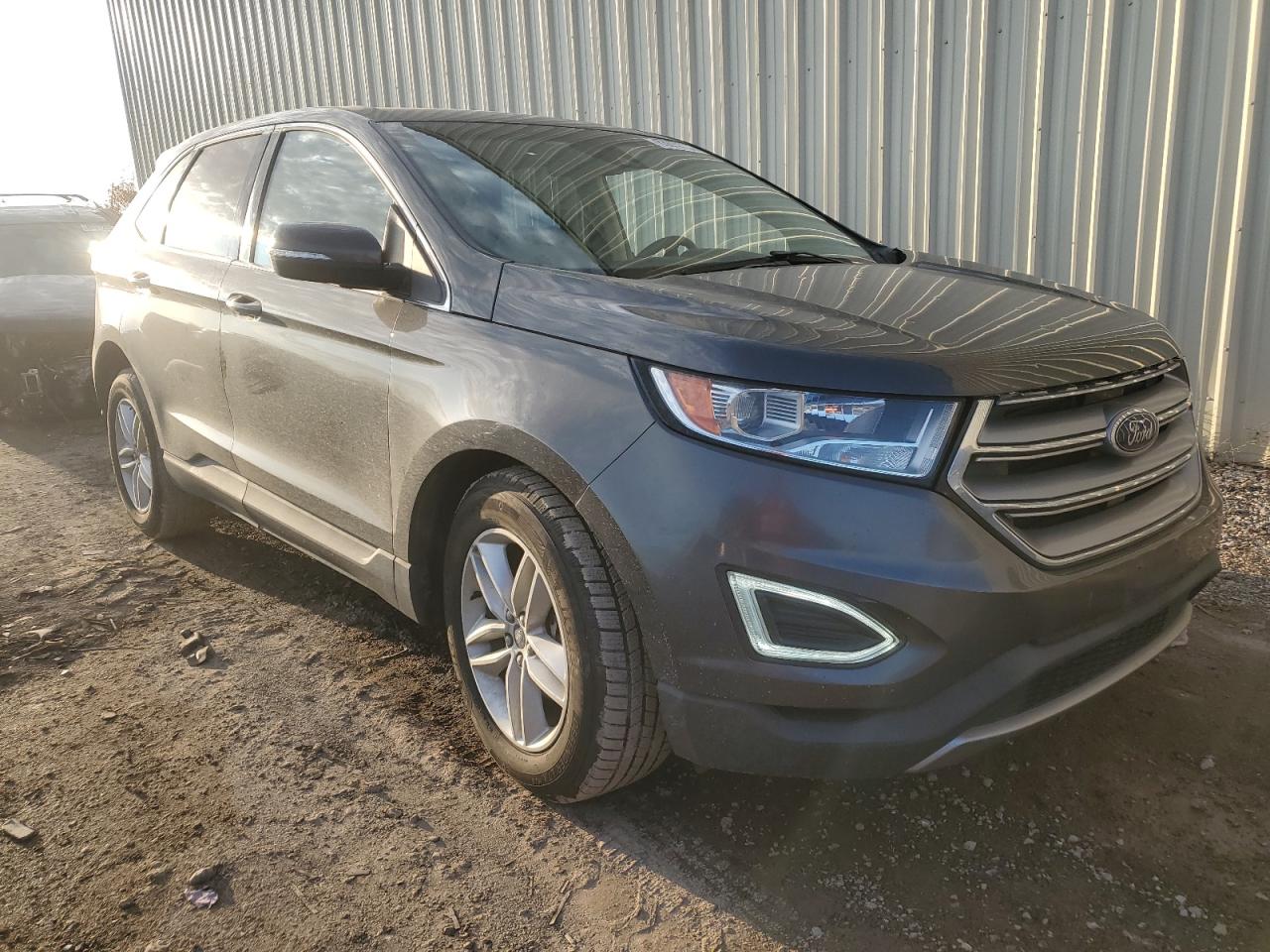 VIN 2FMPK3J92JBC38435 2018 FORD EDGE no.4