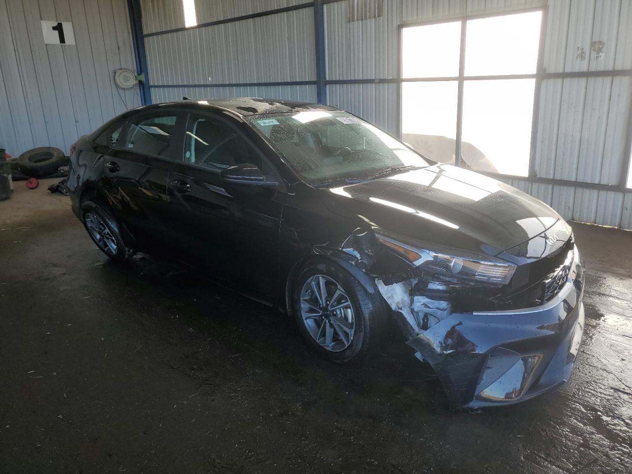 2024 Kia Forte - Image 4