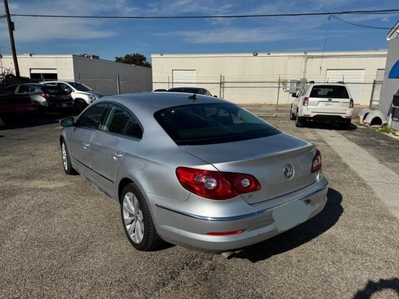 2010 Volkswagen Passat CC - Image 3
