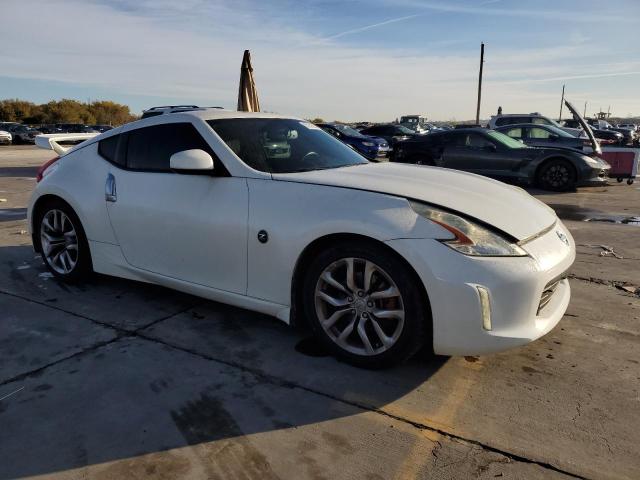 Купе NISSAN 370Z 2013 Белы