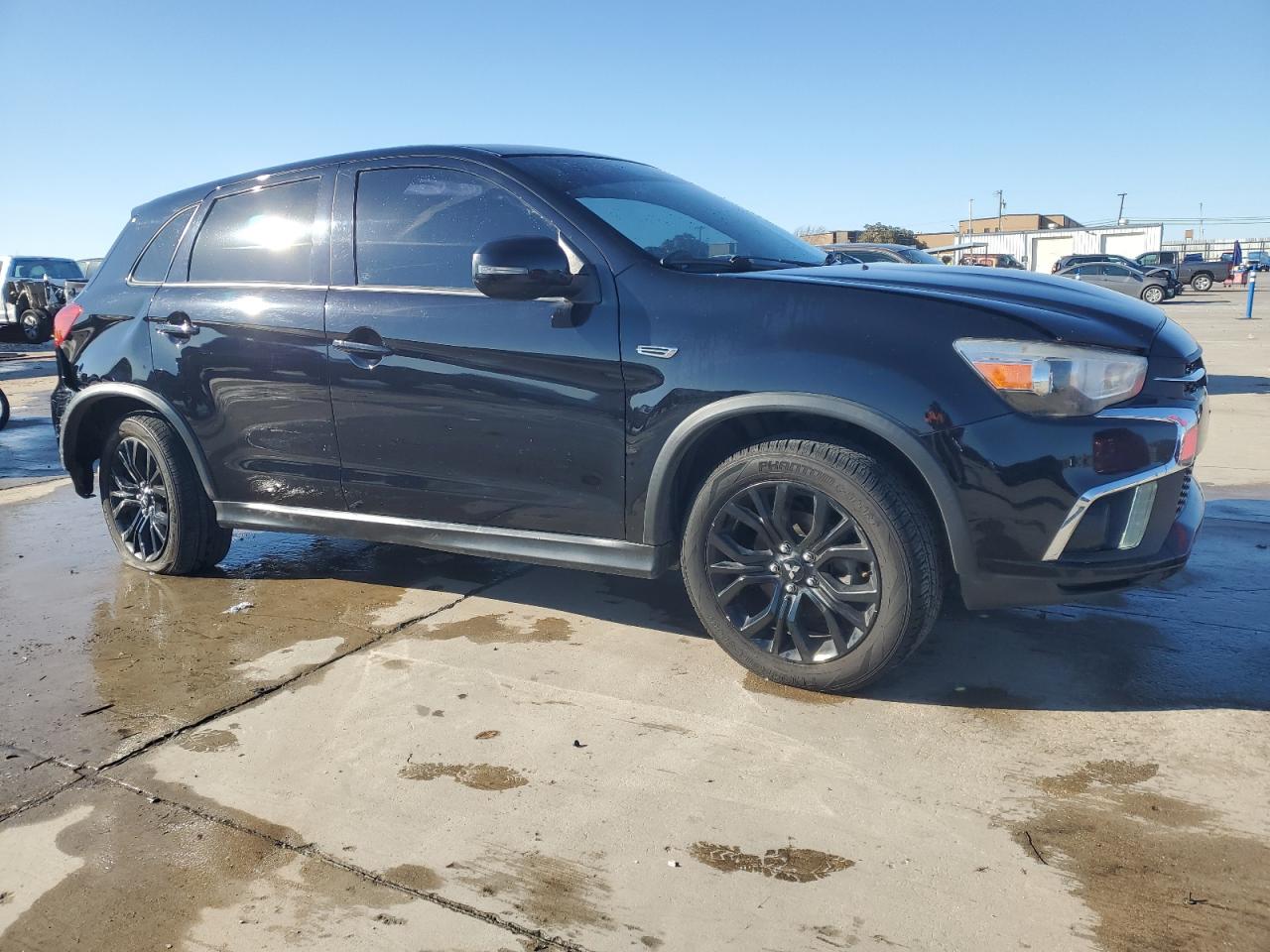 2019 Mitsubishi Outlander - Image 4