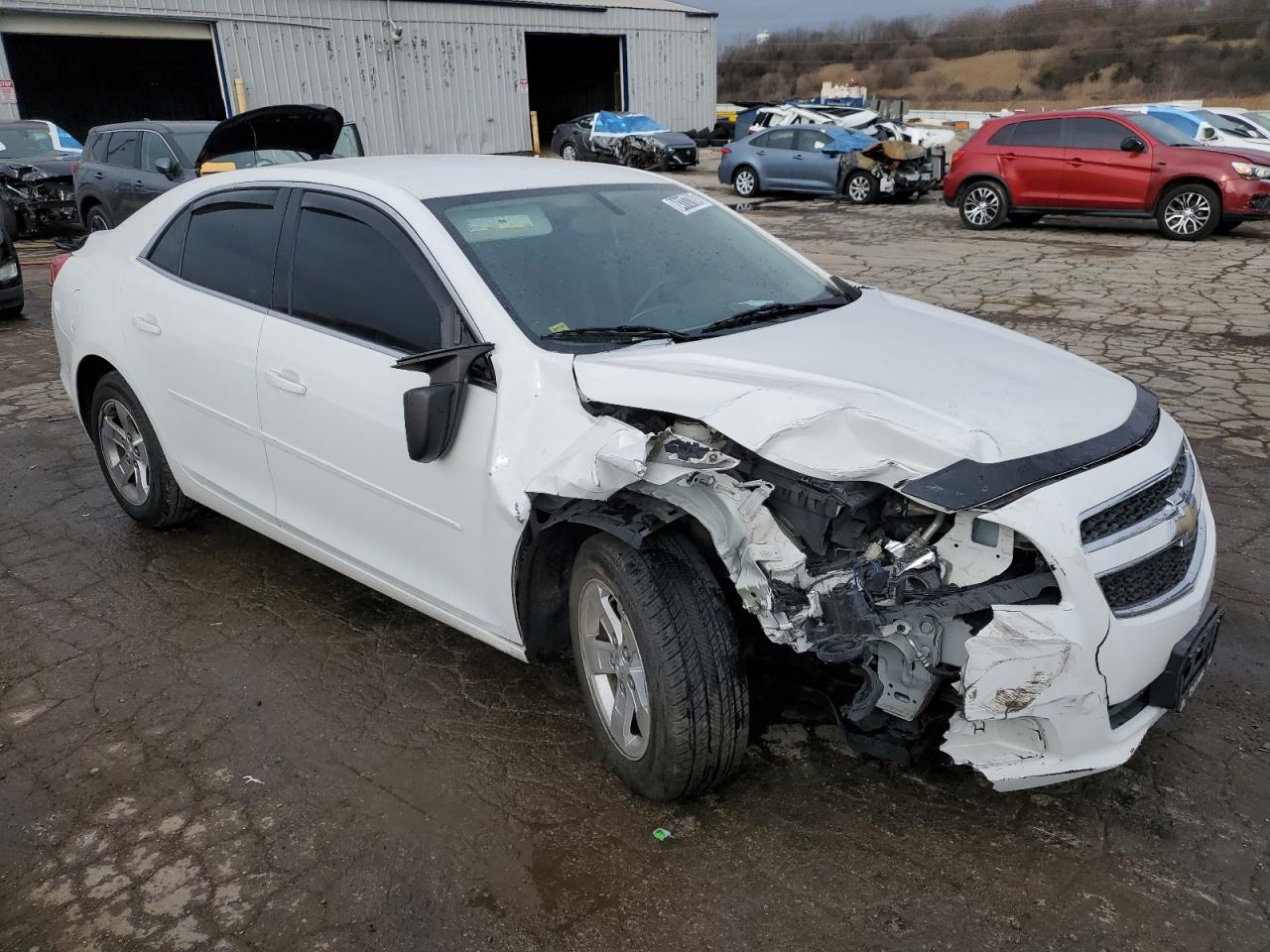 VIN 1G11B5SA5DF184431 2013 CHEVROLET MALIBU no.4