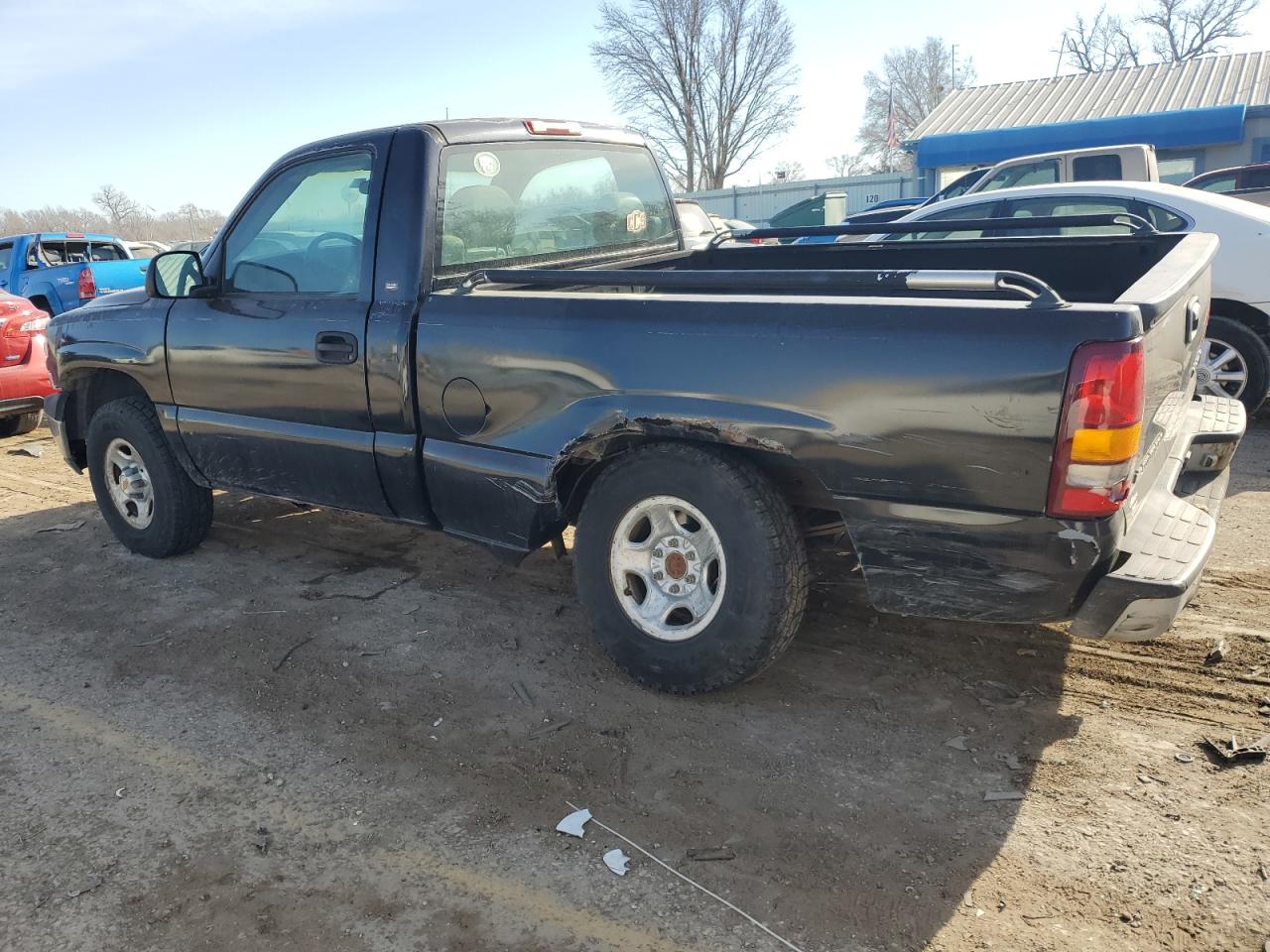 2000 Chevrolet Silverado - Image 2