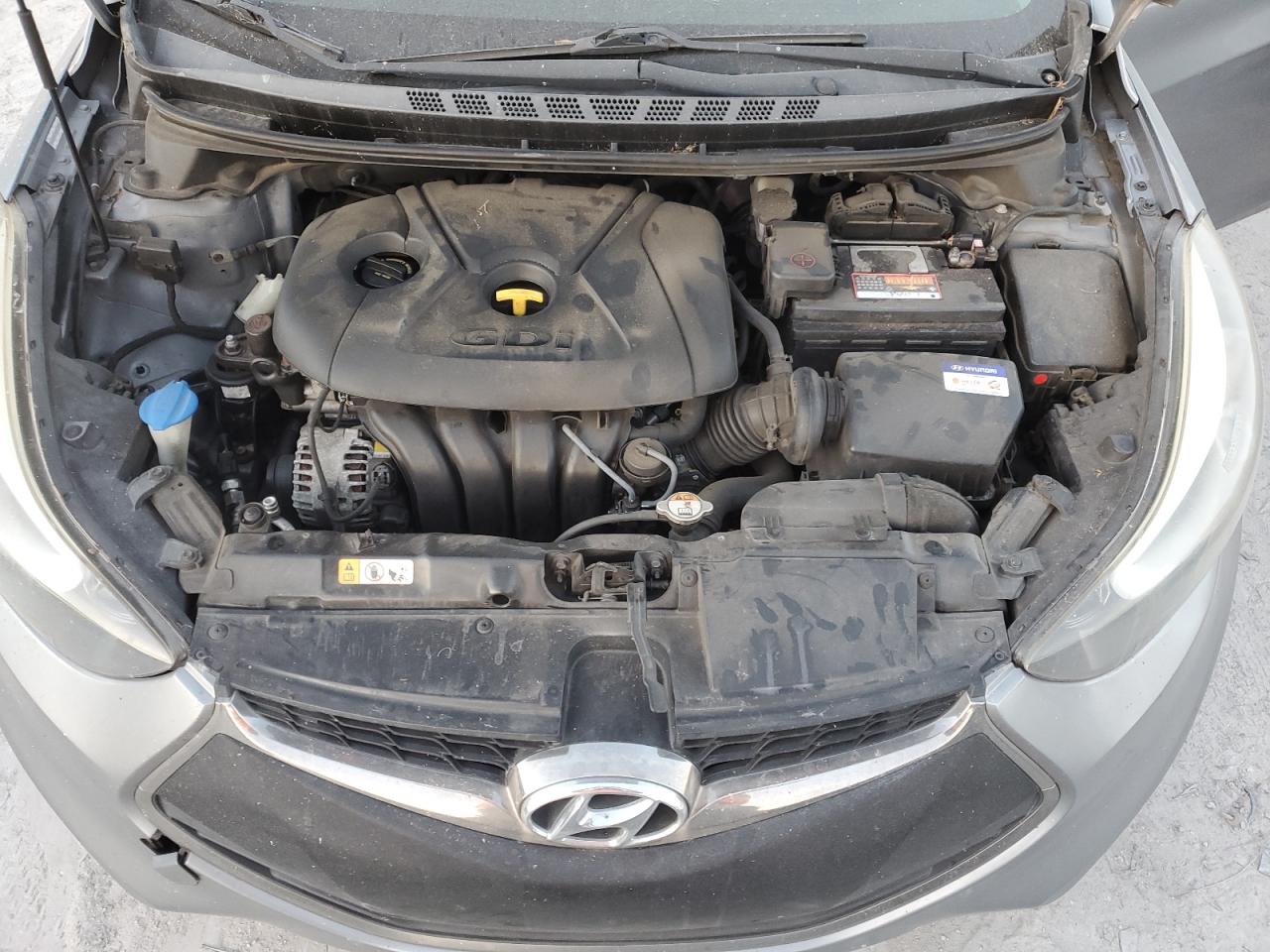2014 Hyundai Elantra - Image 11