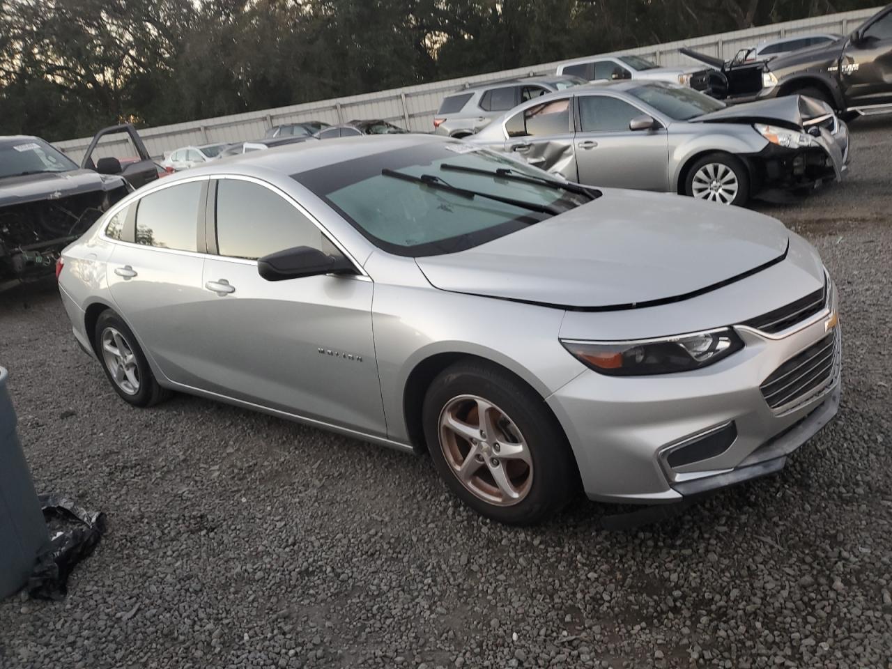 VIN 1G1ZB5ST3HF242403 2017 CHEVROLET MALIBU no.4