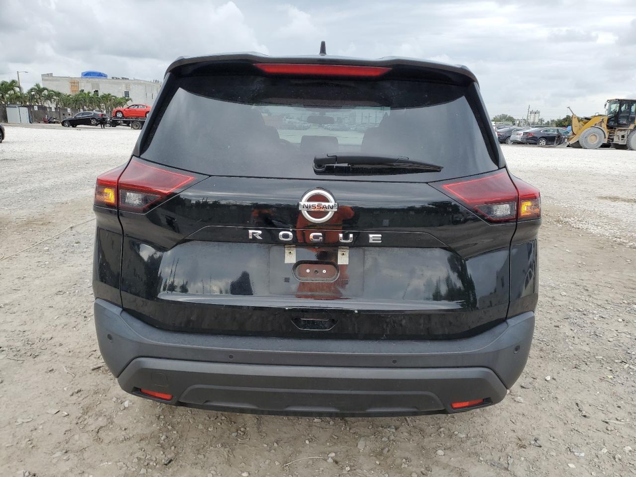 2021 Nissan Rogue - Image 6