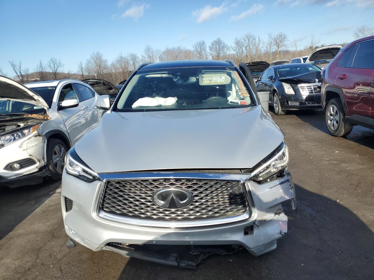 VIN 3PCAJ5M37KF118120 2019 INFINITI QX50 no.5