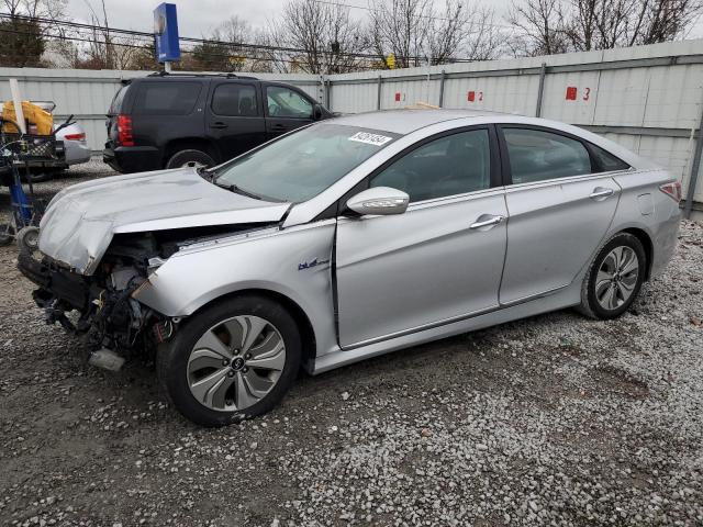 2013 Hyundai Sonata Hybrid продається в Walton, KY - Front End