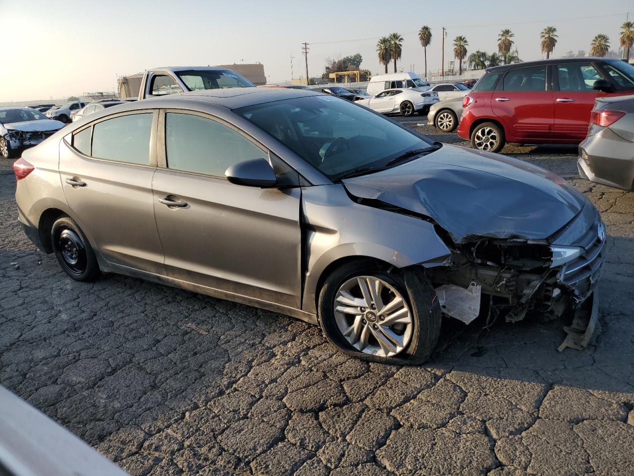 2020 Hyundai Elantra - Image 4