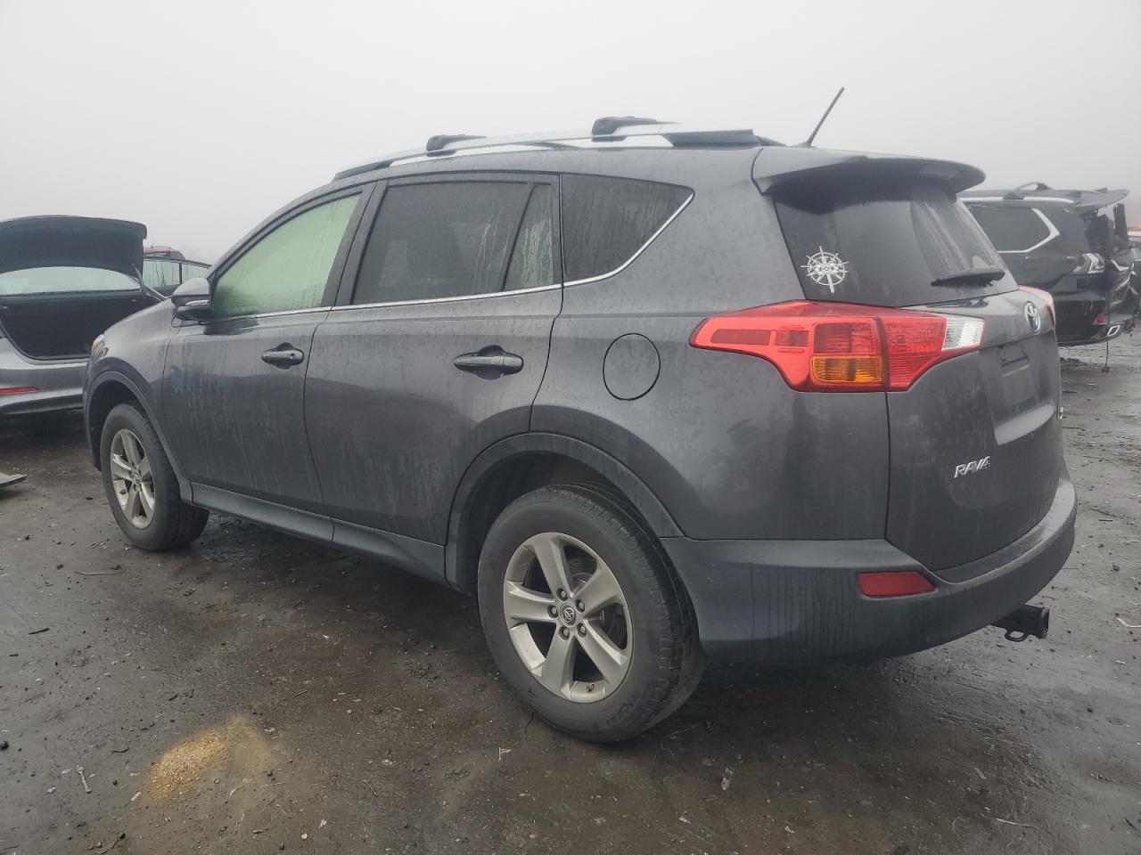 2015 Toyota RAV 4 - Image 2