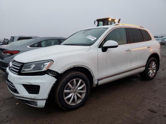 Паркетники VOLKSWAGEN TOUAREG 2016 Белы