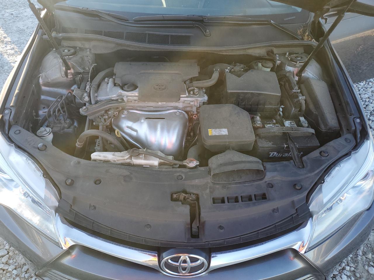 2016 Toyota Camry - Image 11