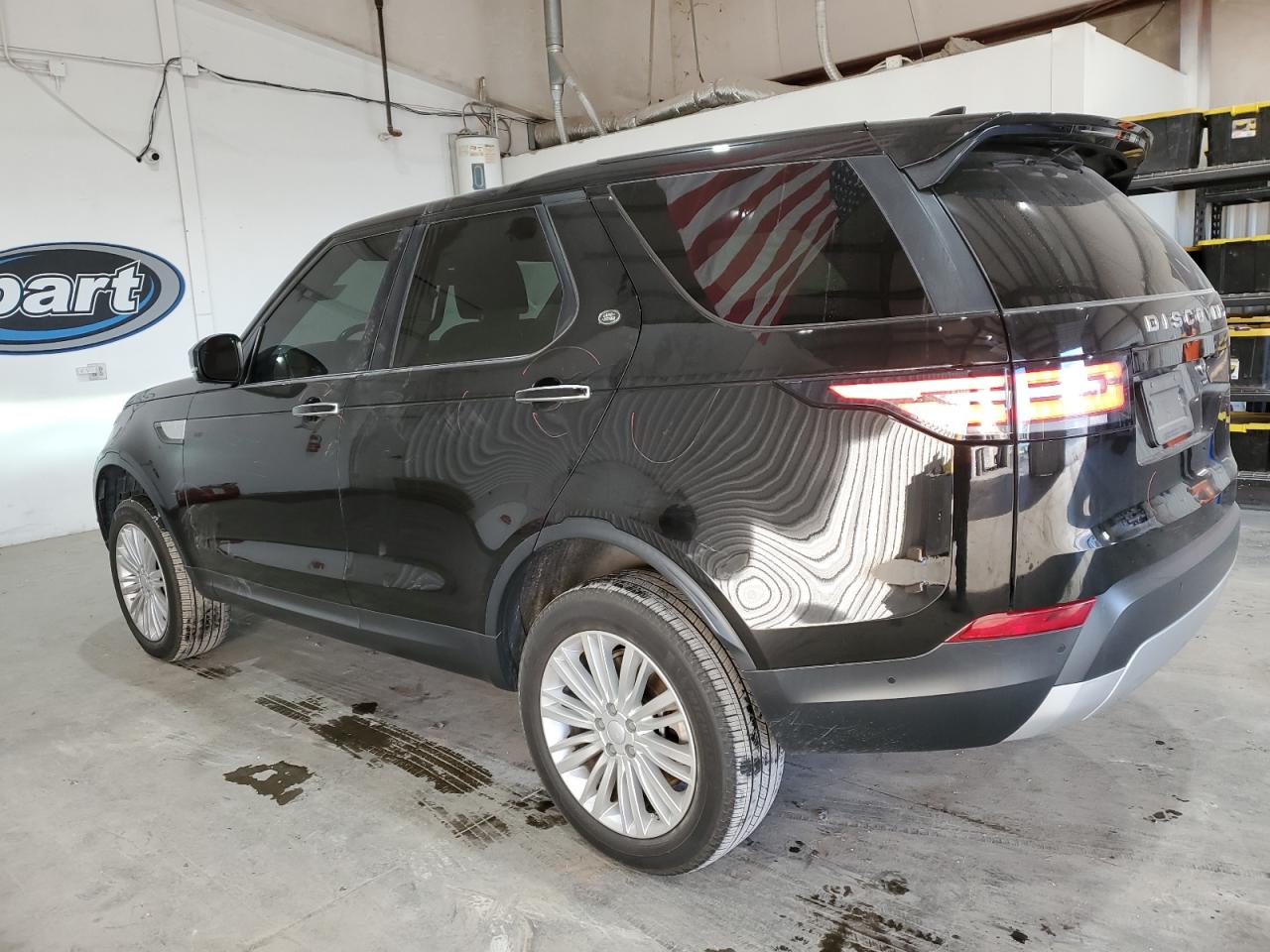 2018 Land Rover Discovery - Image 2
