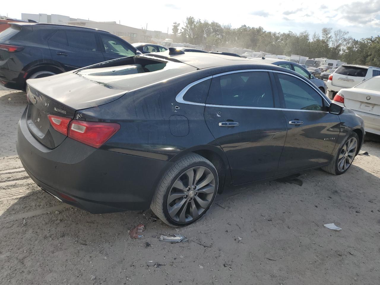2016 Chevrolet Malibu - Image 3