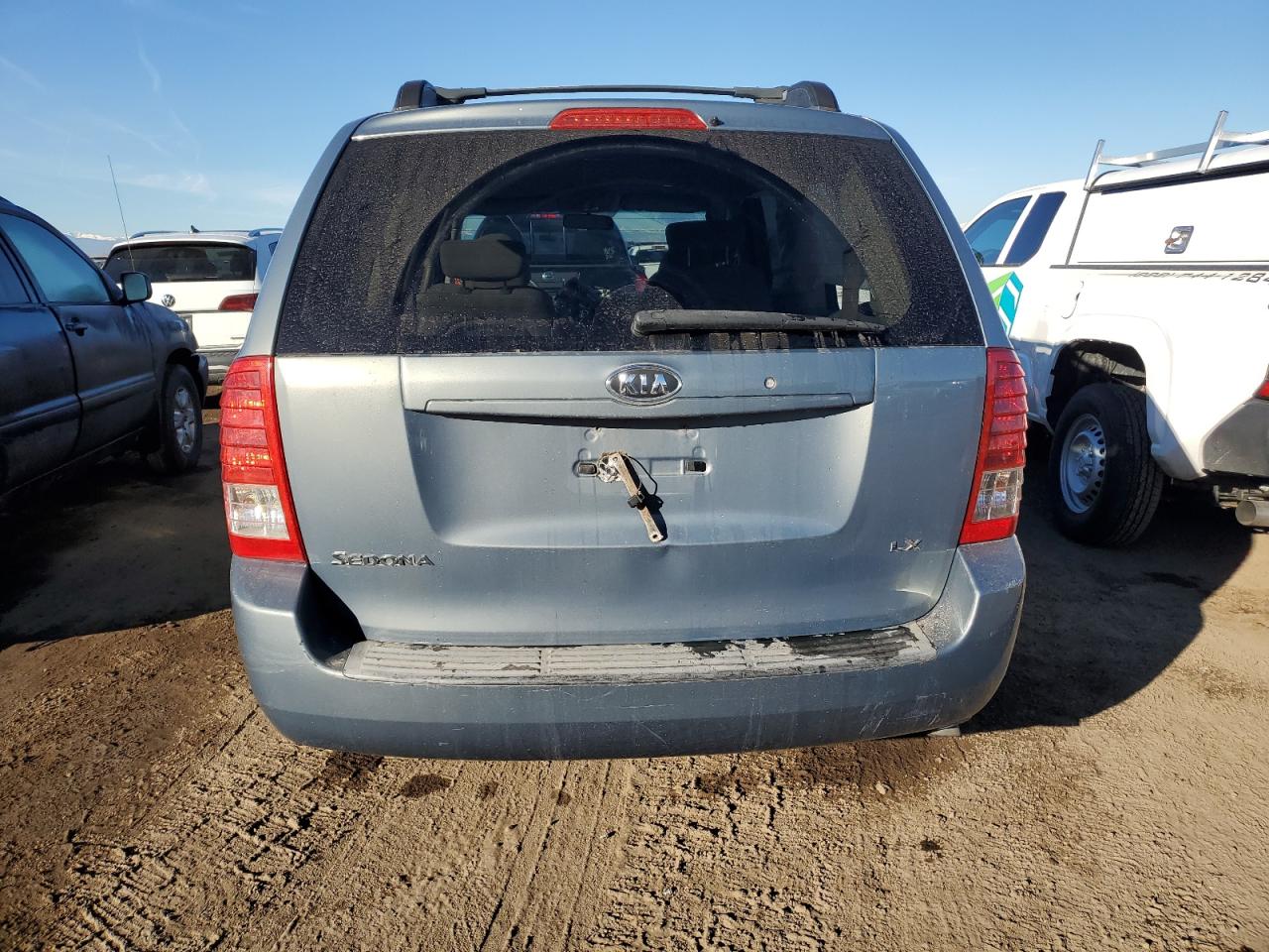 2008 Kia Sedona Ex VIN: KNDMB233386226135 Lot: 83042134