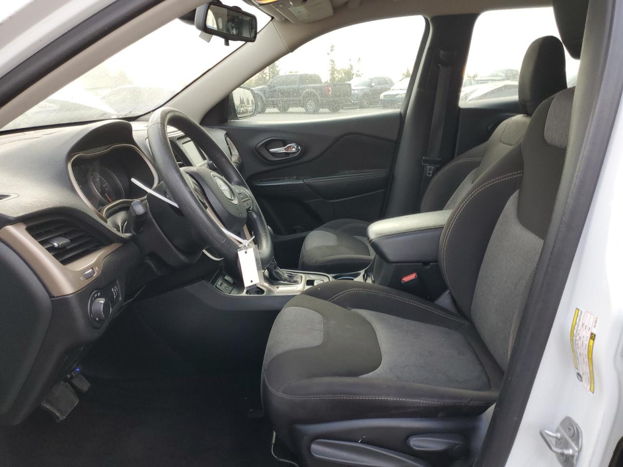 2016 Jeep Grand Cherokee - Image 7