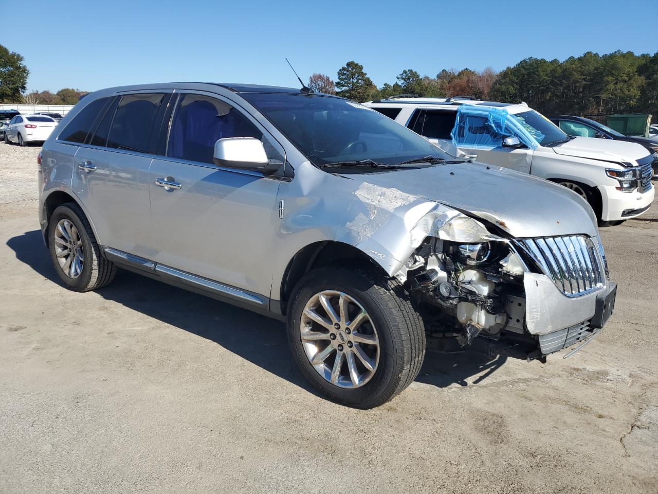 2011 Lincoln MKX - Image 4