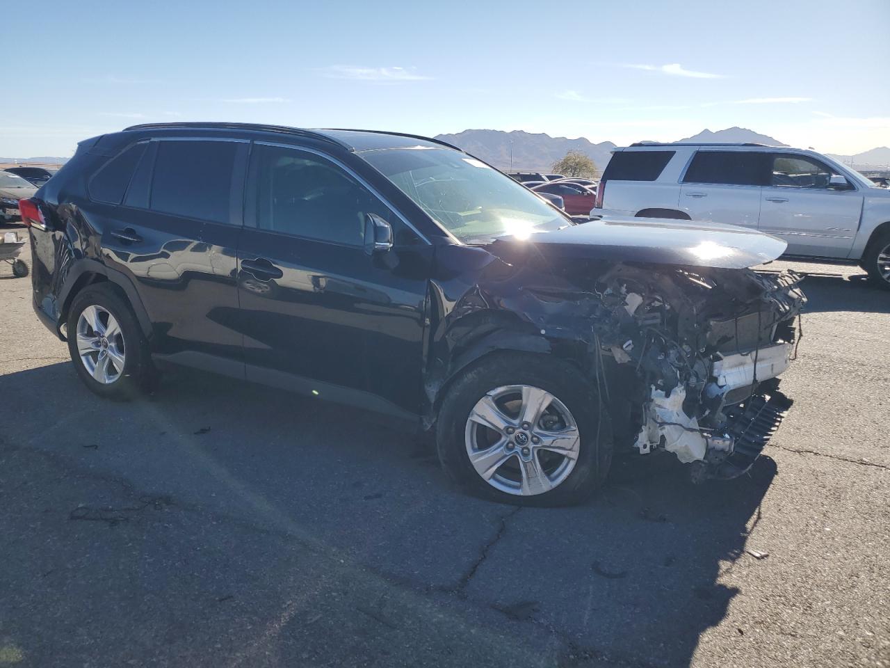 2019 Toyota RAV 4 - Image 4