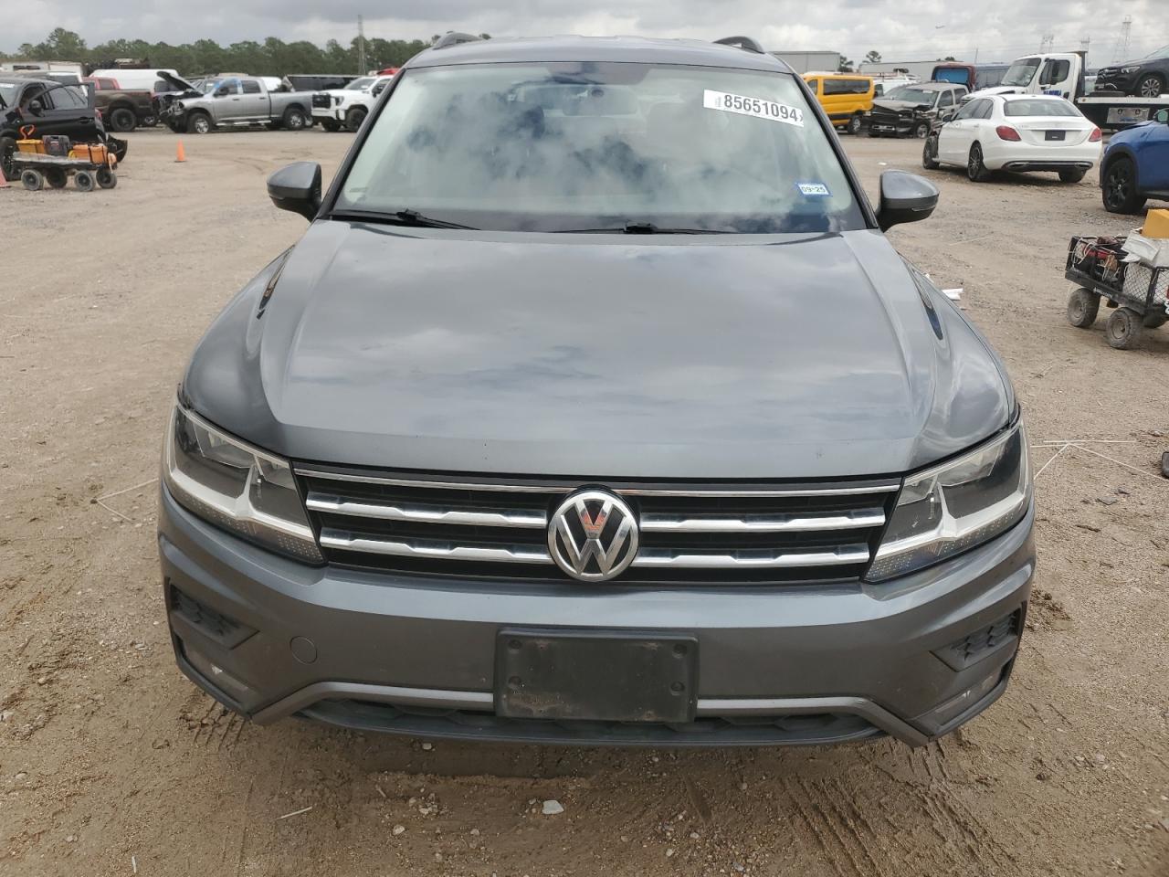 VIN 3VV1B7AXXJM010263 2018 VOLKSWAGEN TIGUAN no.5