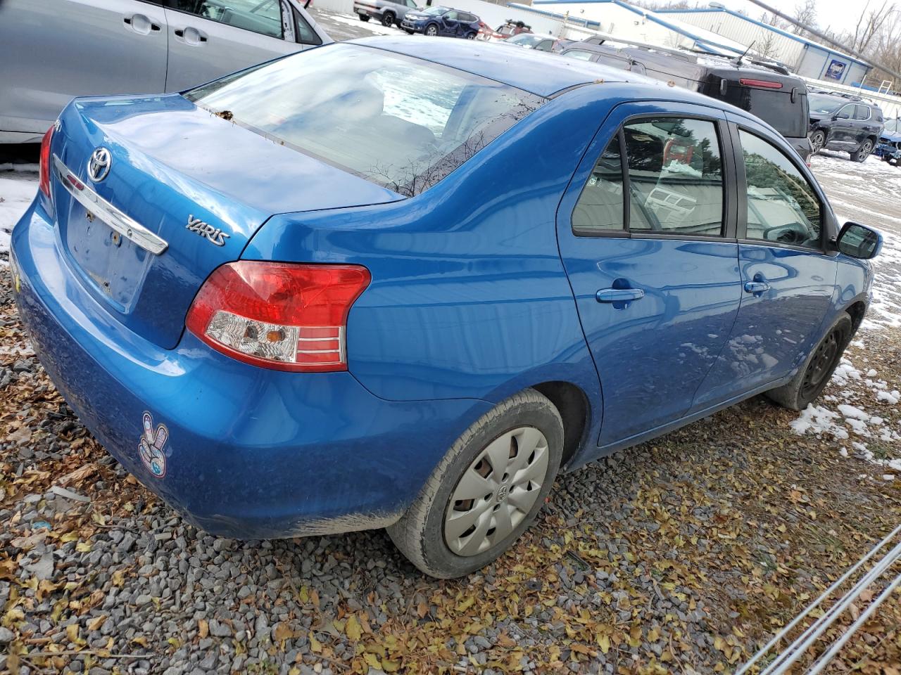 2010 Toyota Yaris - Image 3