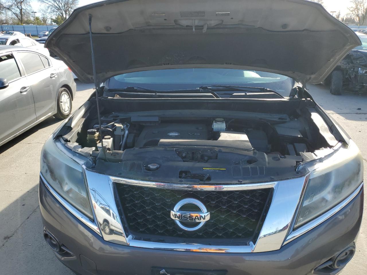 2014 Nissan Pathfinder - Image 12