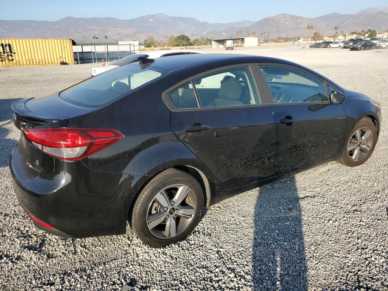 VIN 3KPFL4A77JE170837 2018 KIA FORTE no.3