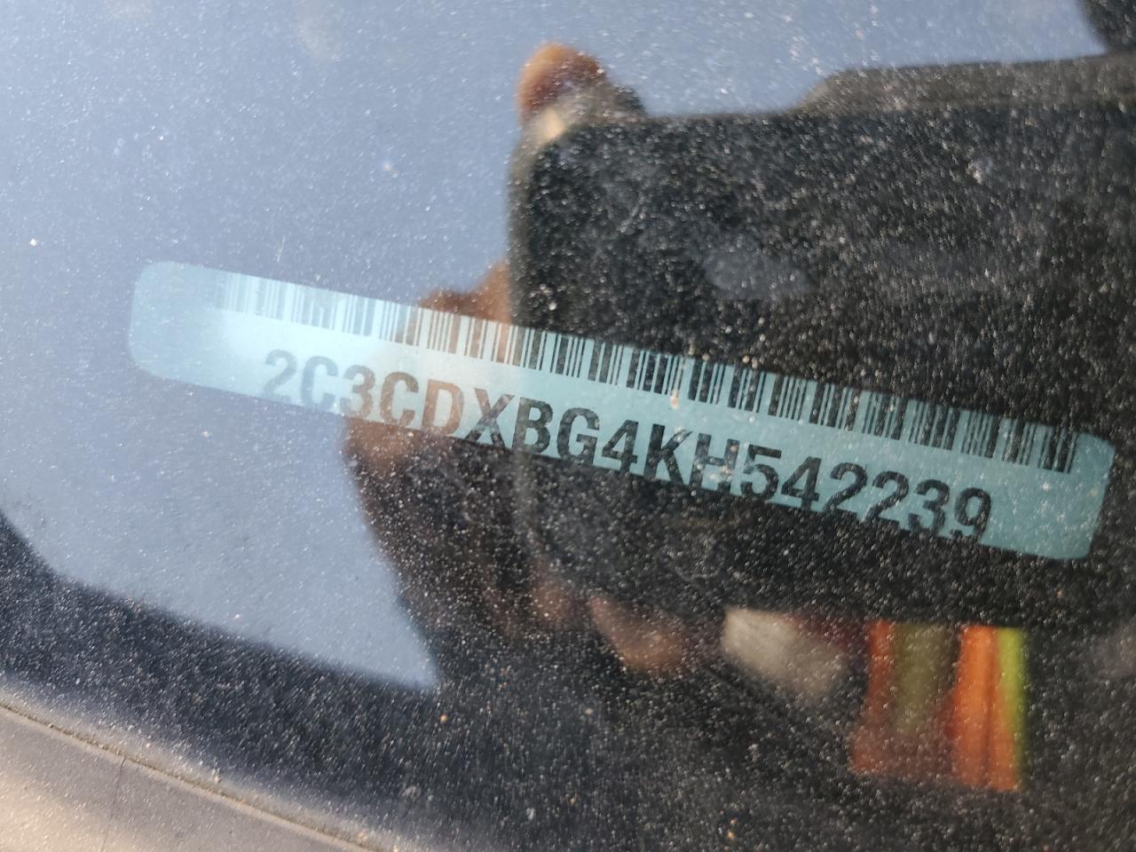 2019 Dodge Charger - Image 13