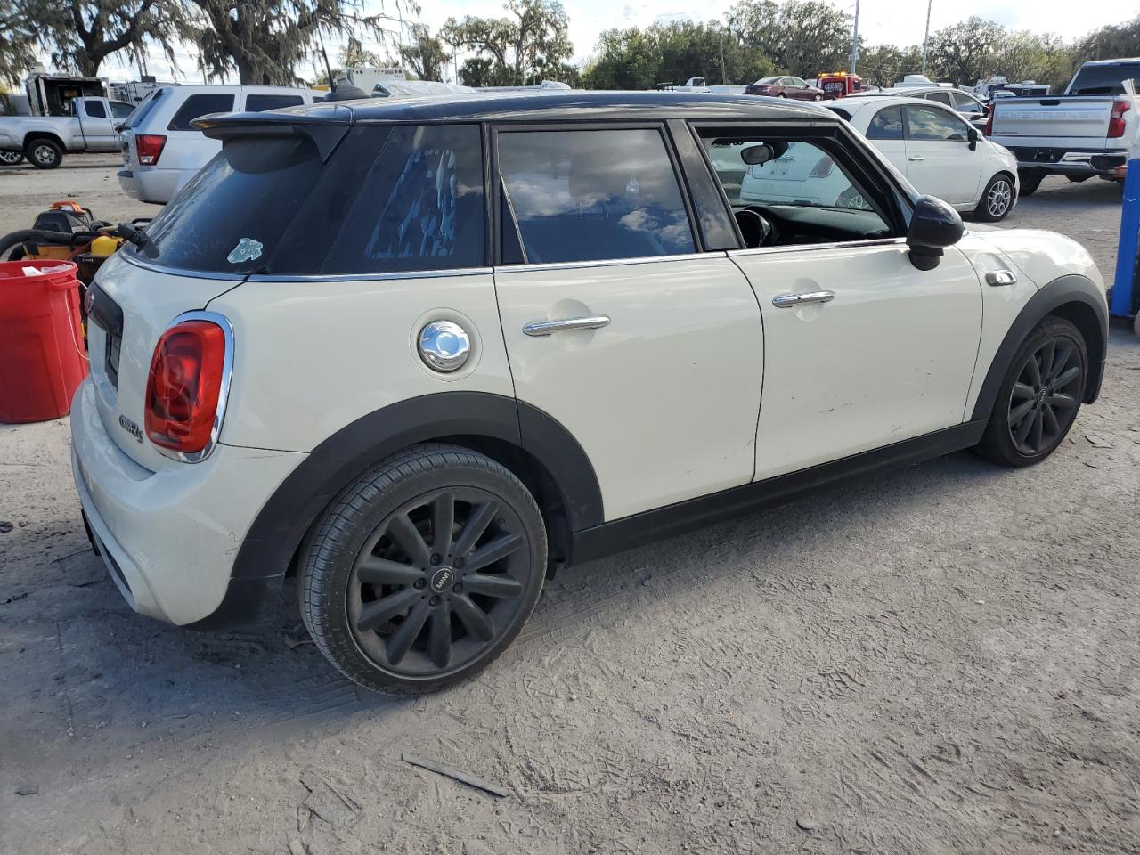 2015 Mini Cooper S VIN: WMWXU3C52F2B56923 Lot: 85241884