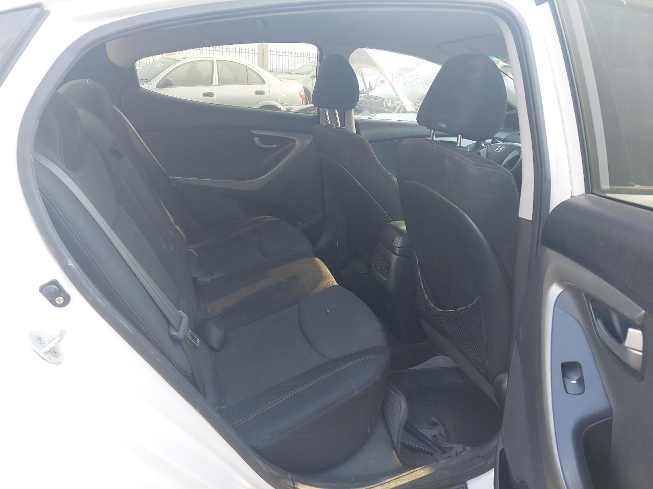 KMHDG41C6FU311474 - 2015 Hyundai Elantra Se - #83925314