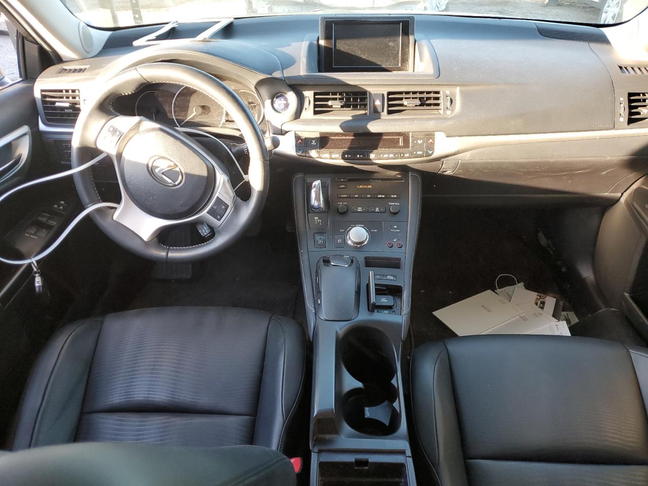 2012 Lexus CT - Image 8