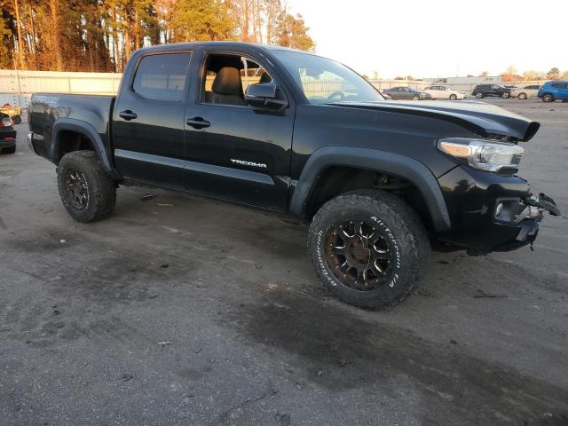 Pickups TOYOTA TACOMA 2017 Czarny