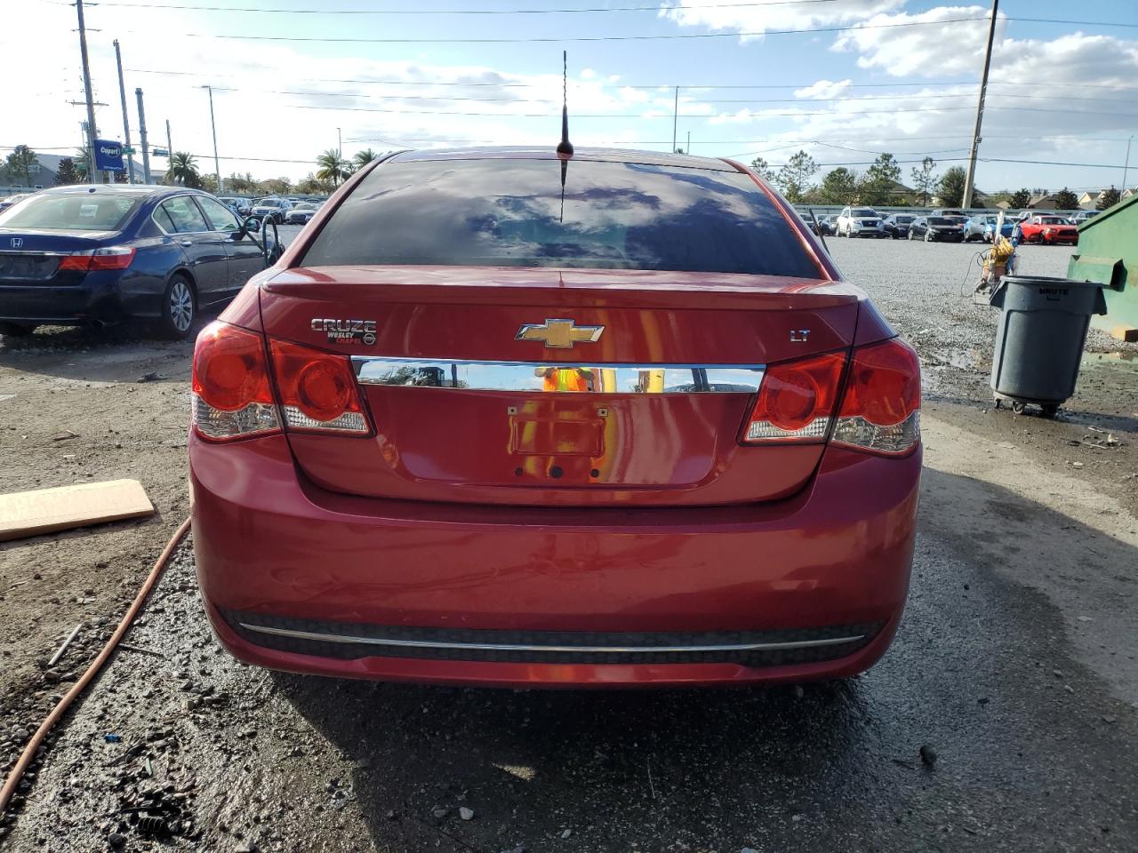 VIN 1G1PE5SB6E7324718 2014 CHEVROLET CRUZE no.6