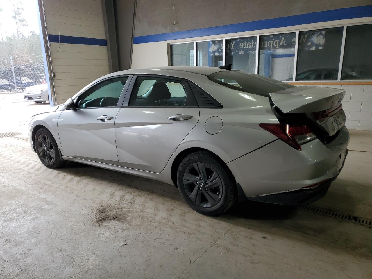 2021 Hyundai Elantra - Image 2