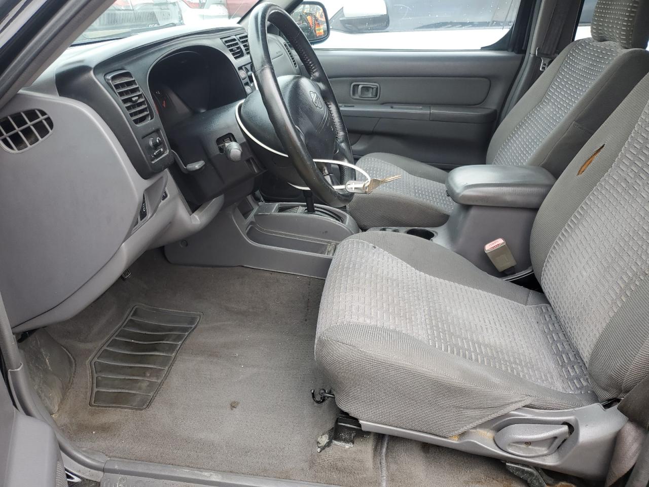 2000 Nissan XTerra - Image 7