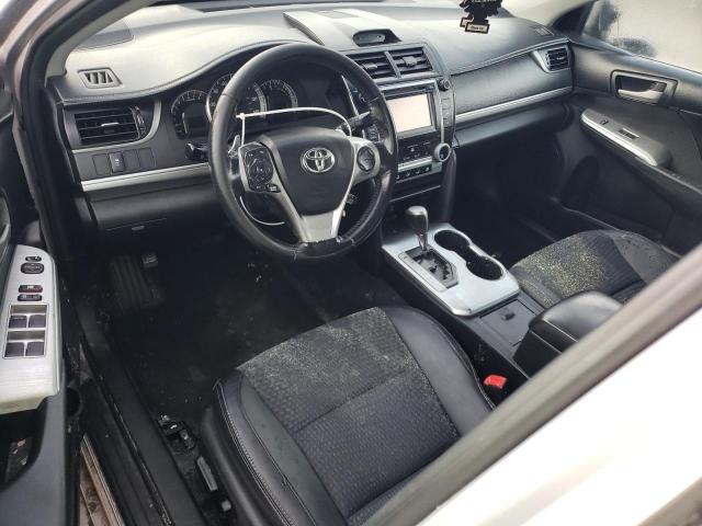  TOYOTA CAMRY 2014 Srebrny