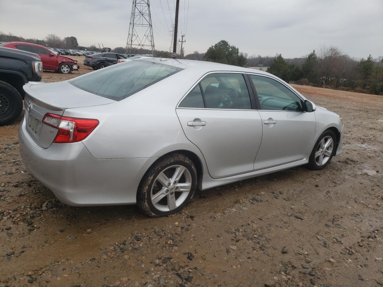 VIN 4T1BF1FKXDU232914 2013 TOYOTA CAMRY no.3