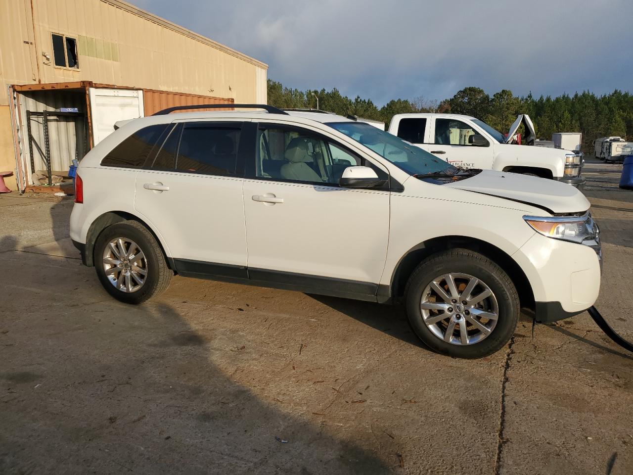 VIN 2FMDK3JC5DBE22996 2013 FORD EDGE no.4