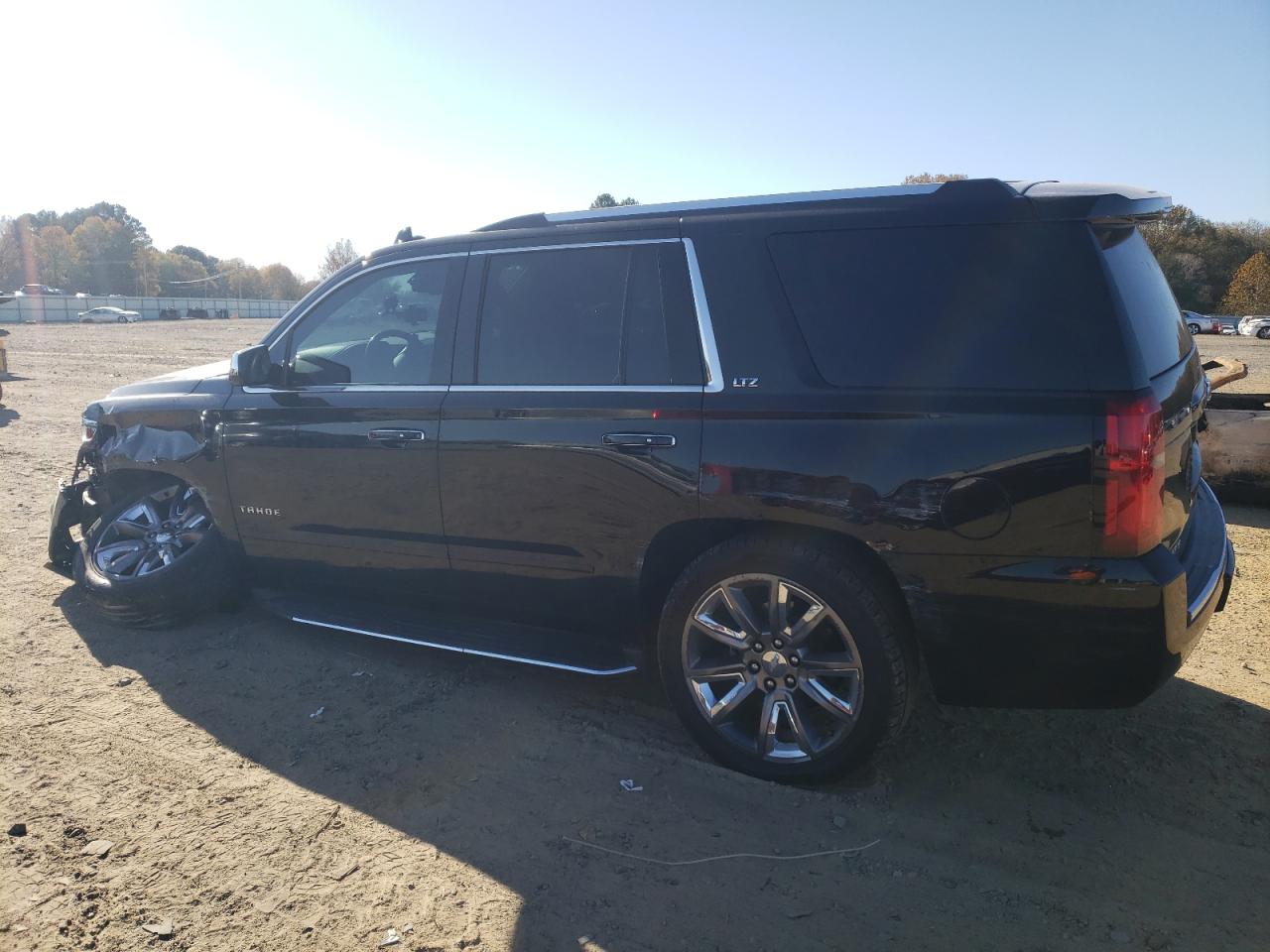 2015 Chevrolet Tahoe - Image 2