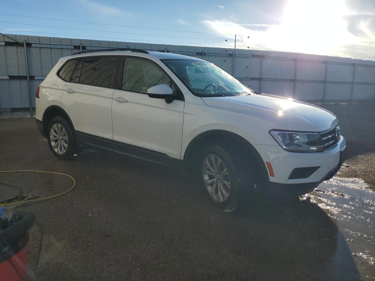 VIN 3VV1B7AX4KM110666 2019 VOLKSWAGEN TIGUAN no.4