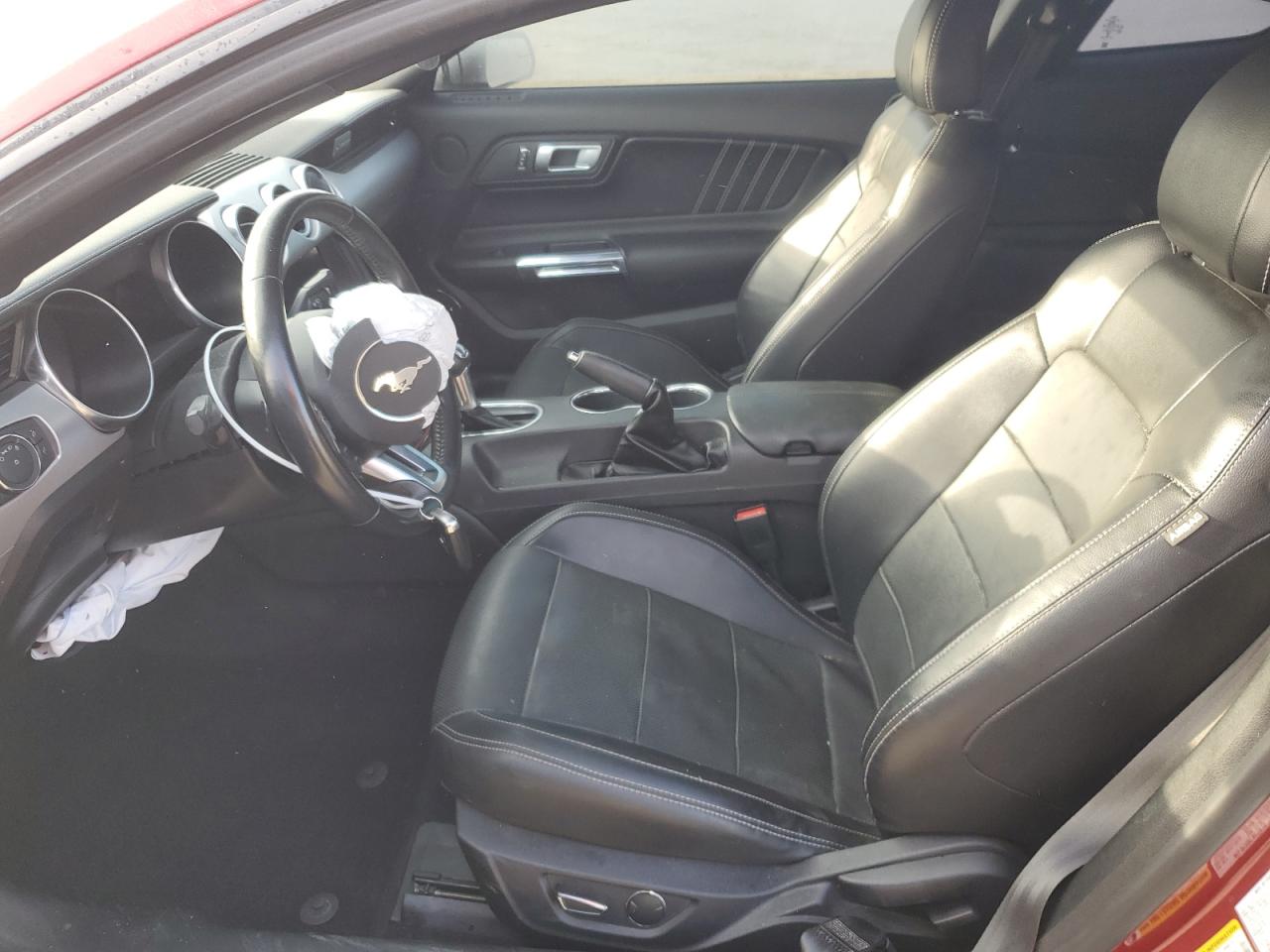 2019 Ford Mustang - Image 7